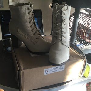 JG Baylor Women's Fall Boots Size 9 NEW